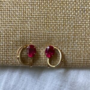 Sorrento Gold Filled‎ Pink Prong Set Rhinestones Clip on Vintage Earrings